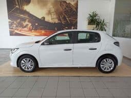 Peugeot 208 / LIKE / 1.2cc / 75 PS /  2021 full