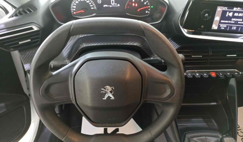 Peugeot 208 / LIKE / 1.2cc / 75 PS /  2021 full