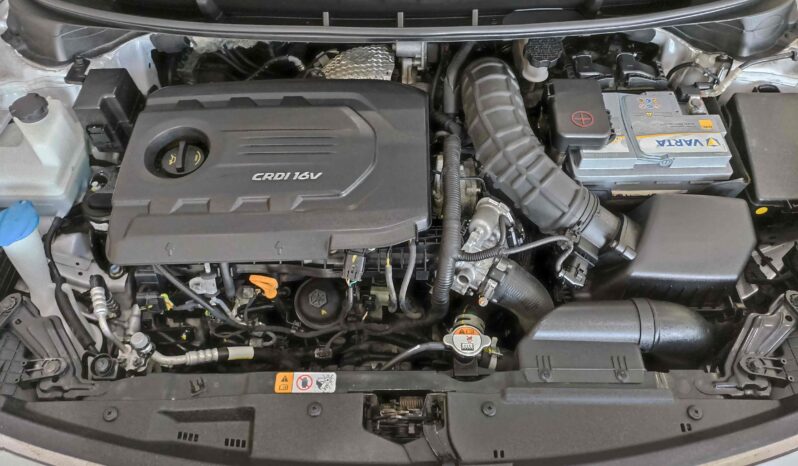 Hyundai i30 / CRDi / 16V / 110 HP / GL COMFORT  2016 full