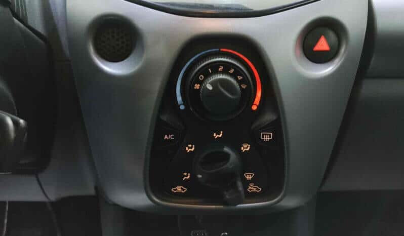 Toyota Aygo / II / VVT-i / 1.0cc / 72PS /  2016 full