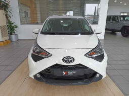 Toyota Aygo / II / VVT-i / 1.0cc / 72PS /  2016 full
