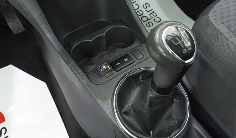 Skoda Fabia / II / 1.2cc / i HTP / 12V / 70 Hp /  2011 full