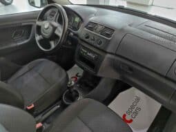 Skoda Fabia / II / 1.2cc / i HTP / 12V / 70 Hp /  2011 full