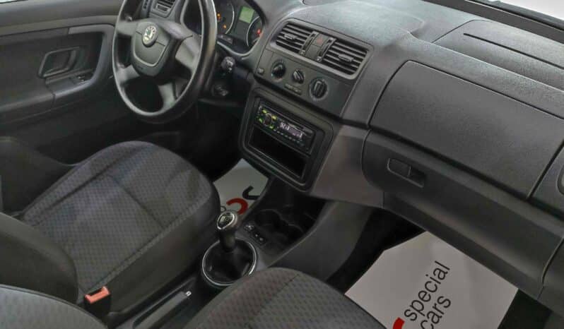 Skoda Fabia / II / 1.2cc / i HTP / 12V / 70 Hp /  2011 full