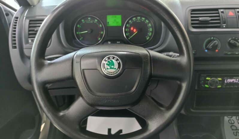 Skoda Fabia / II / 1.2cc / i HTP / 12V / 70 Hp /  2011 full